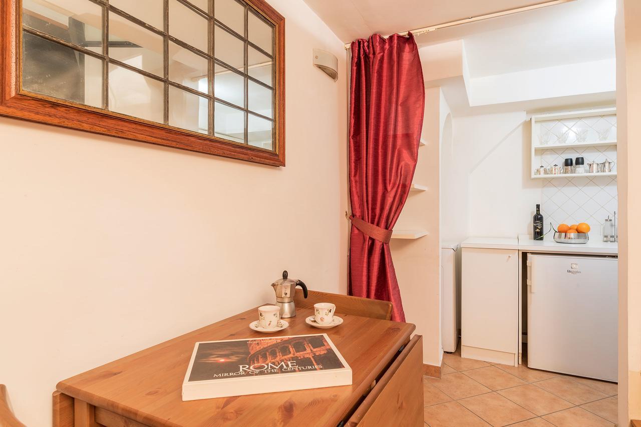Sweet Little Suite Near Pantheon Roma Esterno foto